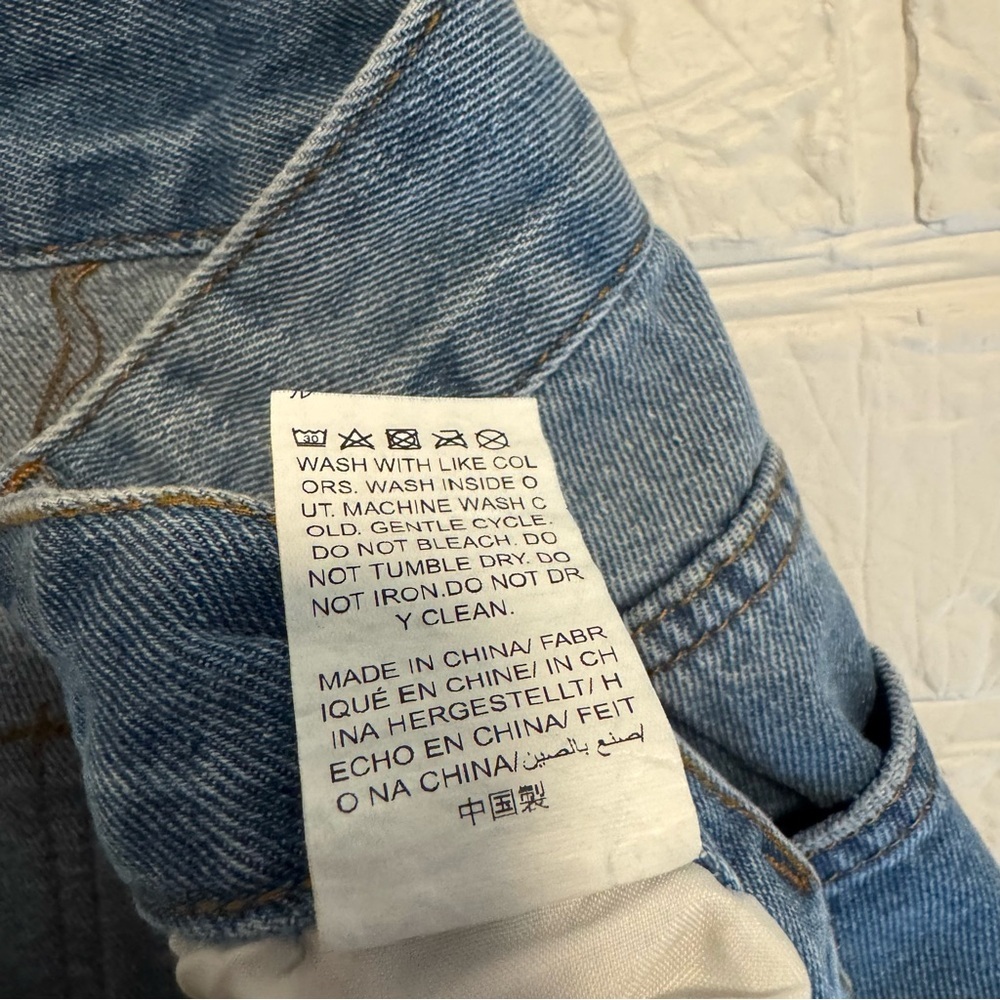 Distressed Blue Jeans Woman’s 27 - Picture 10 of 17